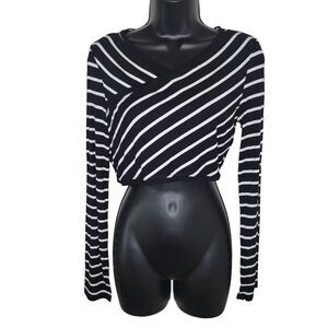 BcbgMaxazaria NWT black & white striped crop top size medium